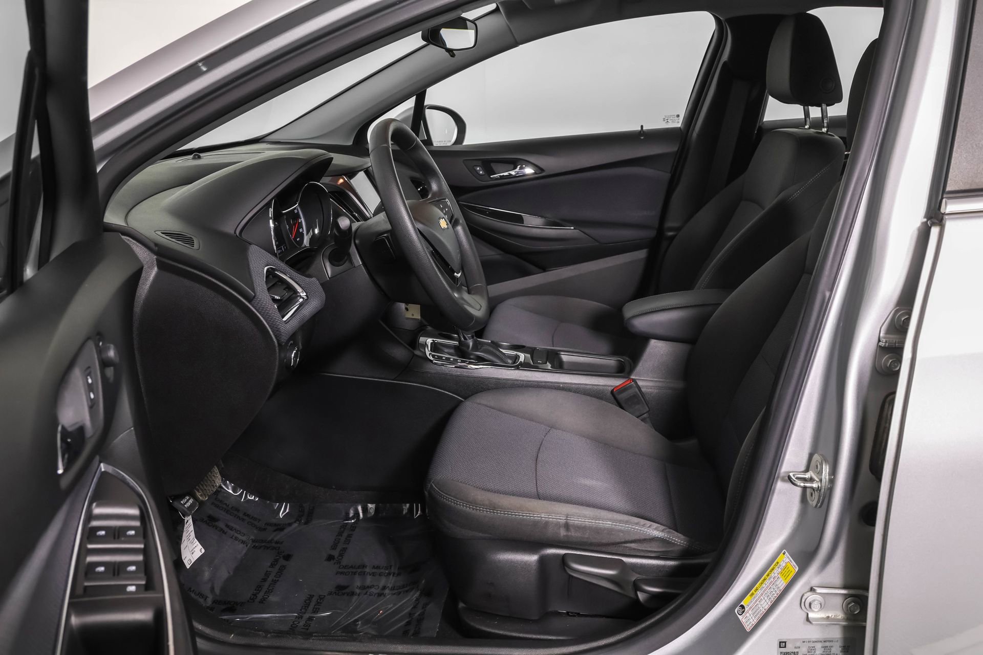 Used 2019 Chevrolet Cruze LT image 7