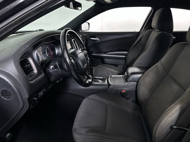 Used 2019 Dodge Charger SXT RWD image 20