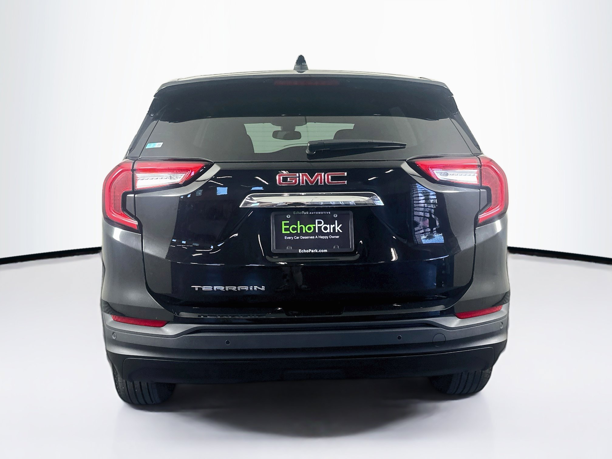 Used 2022 GMC Terrain SLE FWD image 7