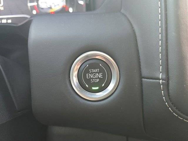 Used 2023 GMC Yukon Denali Ultimate image 35