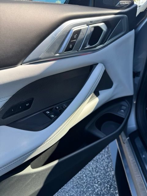 Used 2022 BMW M4 Competition w/ Executive Package RWD image 13