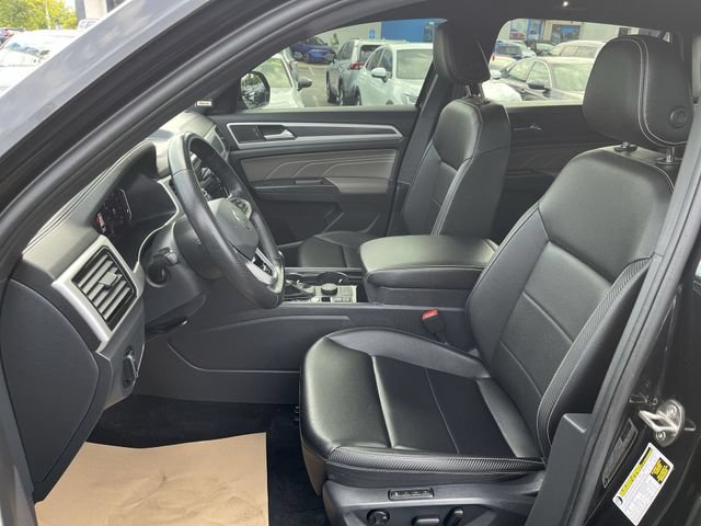 Used 2023 Volkswagen Atlas Cross Sport SEL R-Line AWD/4WD image 15
