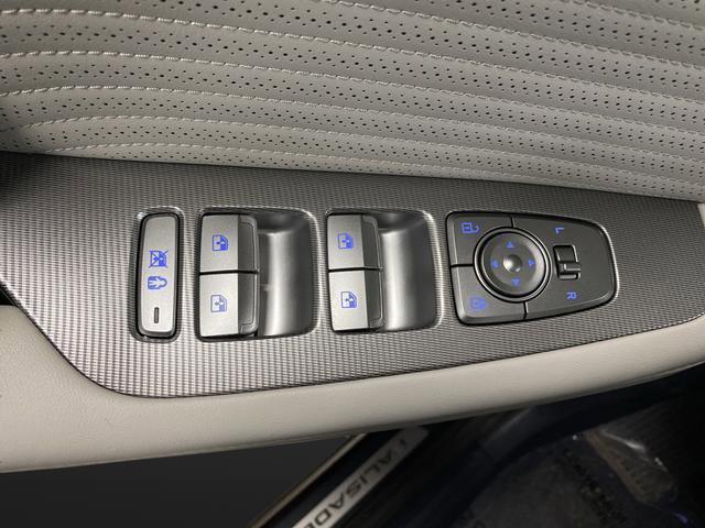 Used 2024 Hyundai Palisade Calligraphy image 32