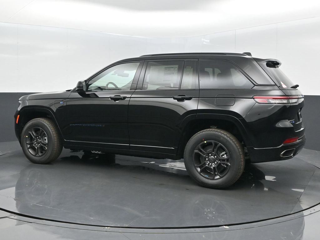 Used 2025 Jeep Grand Cherokee Limited 4xe image 5