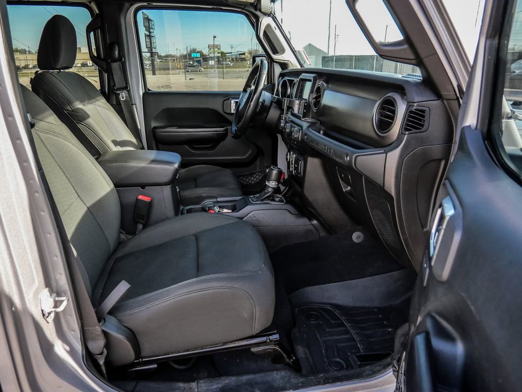 Used 2019 Jeep Wrangler Unlimited Sport S AWD/4WD image 14