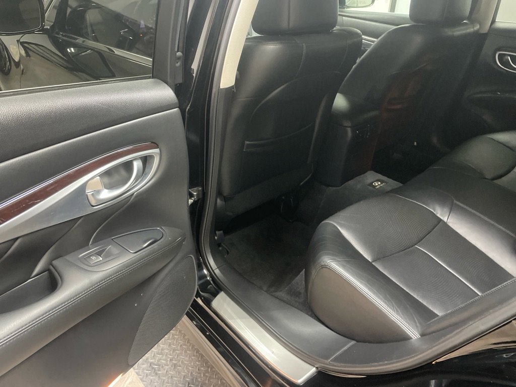 Used 2013 INFINITI M37 x w/ Premium Pkg image 29