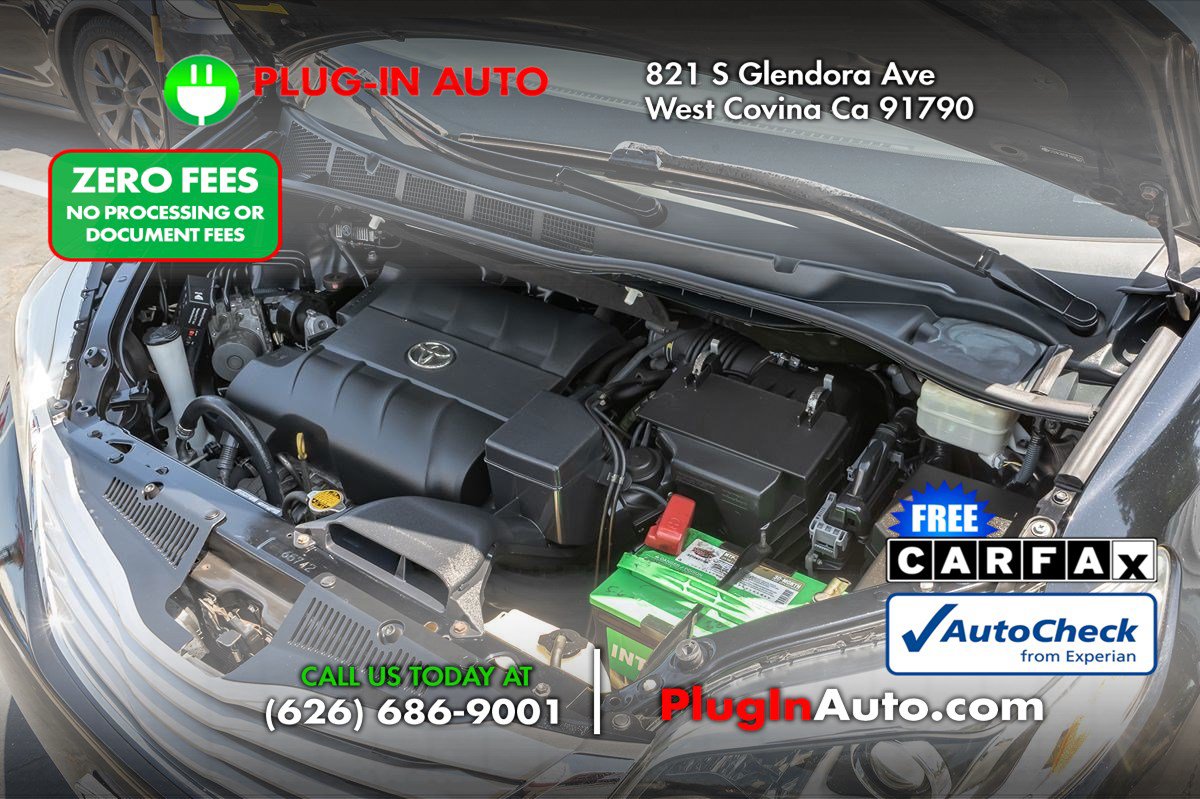 Used 2015 Toyota Sienna Limited FWD image 18