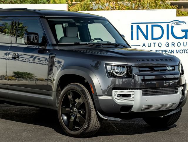 Used 2025 Land Rover Defender 110 S AWD/4WD image 5