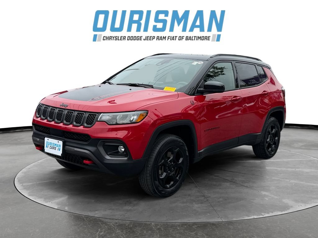 Used 2023 Jeep Compass Trailhawk w/ Sun and Sound Group AWD/4WD image 2