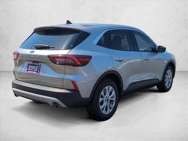Used 2024 Ford Escape Active w/ Cold Weather Package FWD image 9