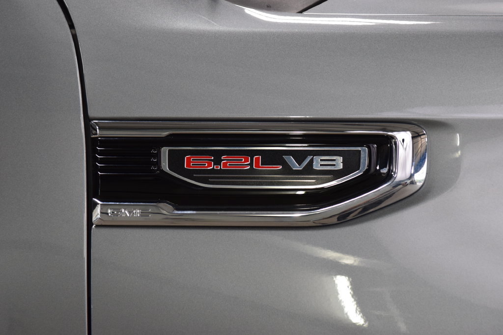 Used 2024 GMC Sierra 1500 Denali AWD/4WD image 16