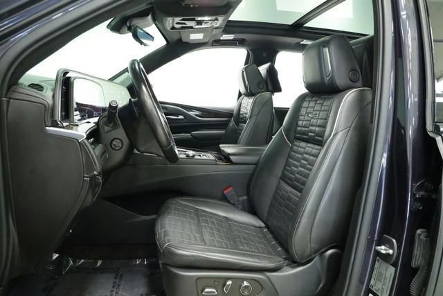 Used 2022 Cadillac Escalade ESV Sport Platinum AWD/4WD image 23