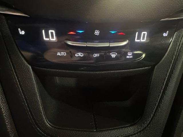 Used 2023 Cadillac XT5 Luxury FWD image 17