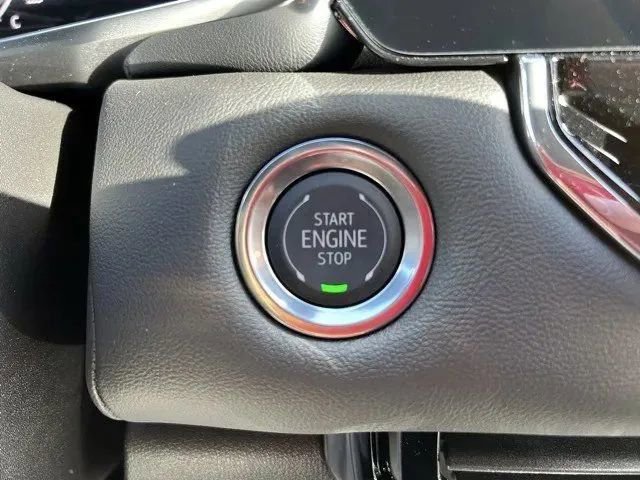 New 2026 GMC Canyon Elevation w/ LPO, Black Badging Package image 28