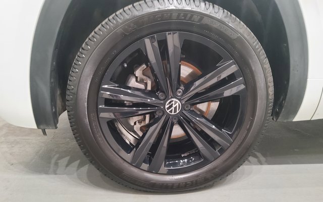 Used 2022 Volkswagen Atlas SEL R-Line image 41