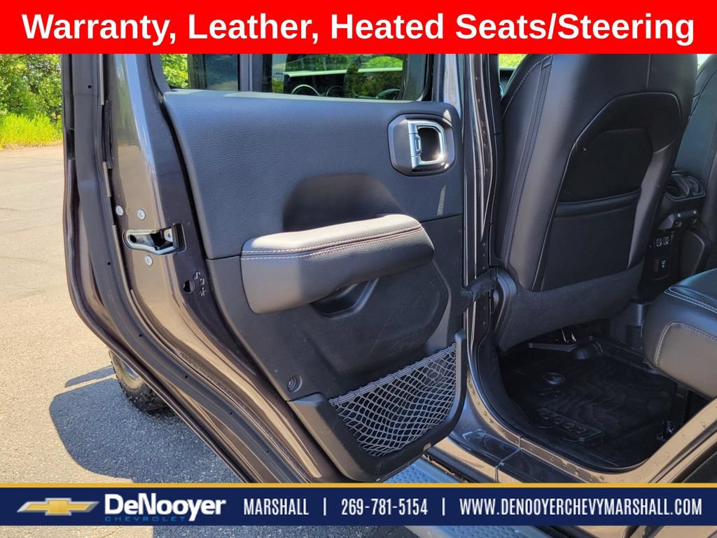 Used 2018 Jeep Wrangler Unlimited Sahara AWD/4WD image 18