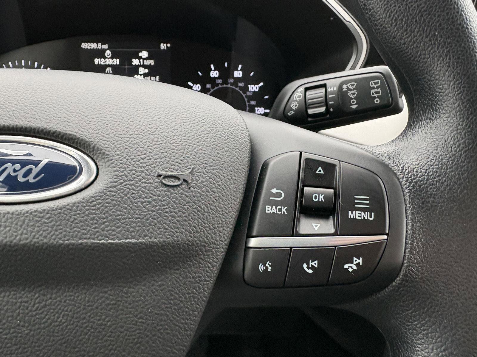 Used 2020 Ford Escape SE image 11