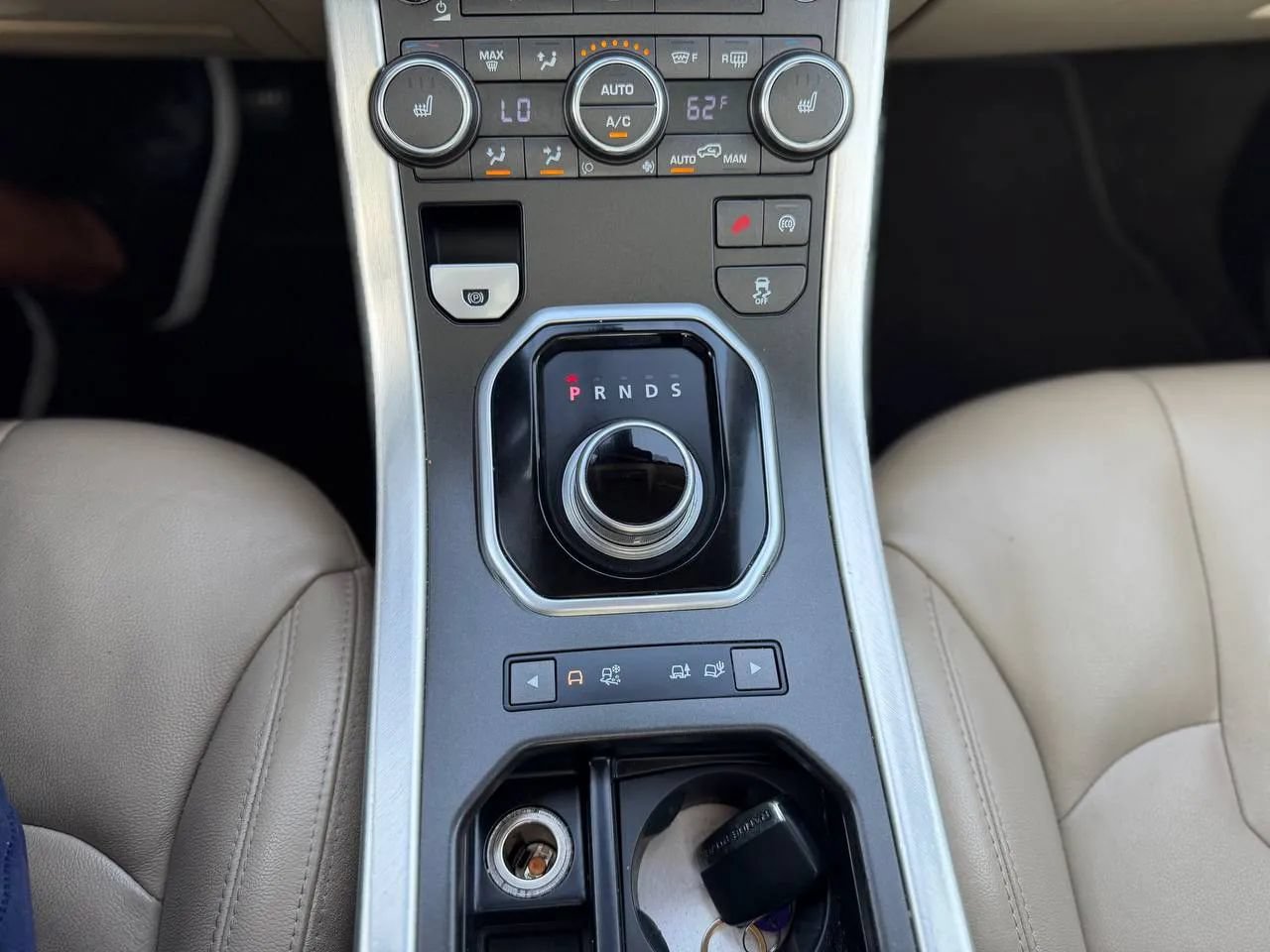 Used 2015 Land Rover Range Rover Evoque Pure Premium AWD/4WD image 50