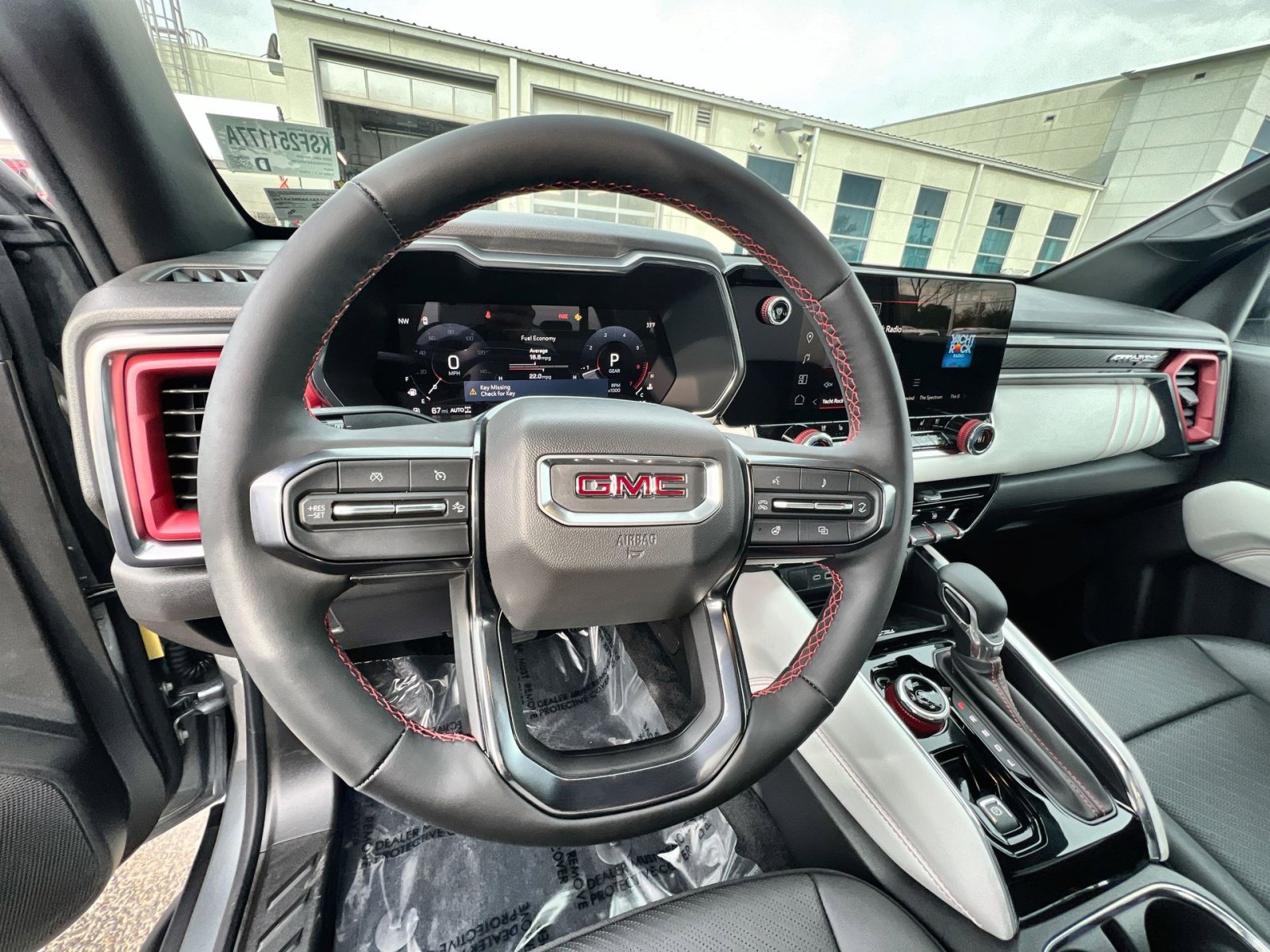 Used 2025 GMC Canyon AT4 w/ AT4X Package image 16