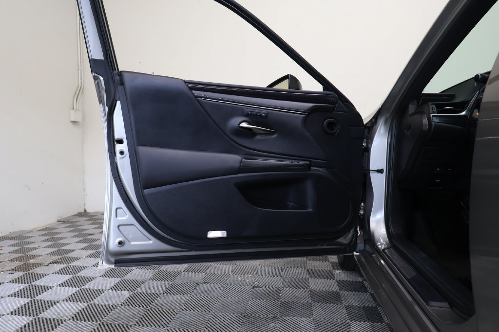 Used 2021 Lexus ES 250 w/ Premium Package AWD/4WD image 14