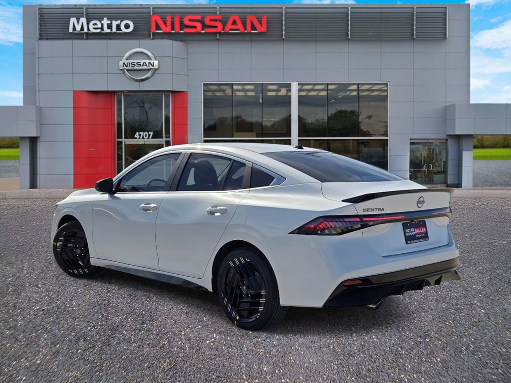 New 2026 Nissan Sentra SR w/ Floor Mat Package FWD image 4