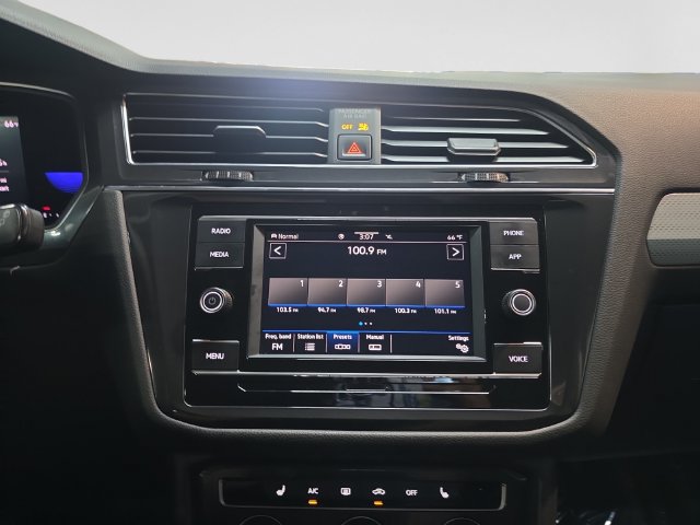 Used 2022 Volkswagen Tiguan S AWD/4WD image 15