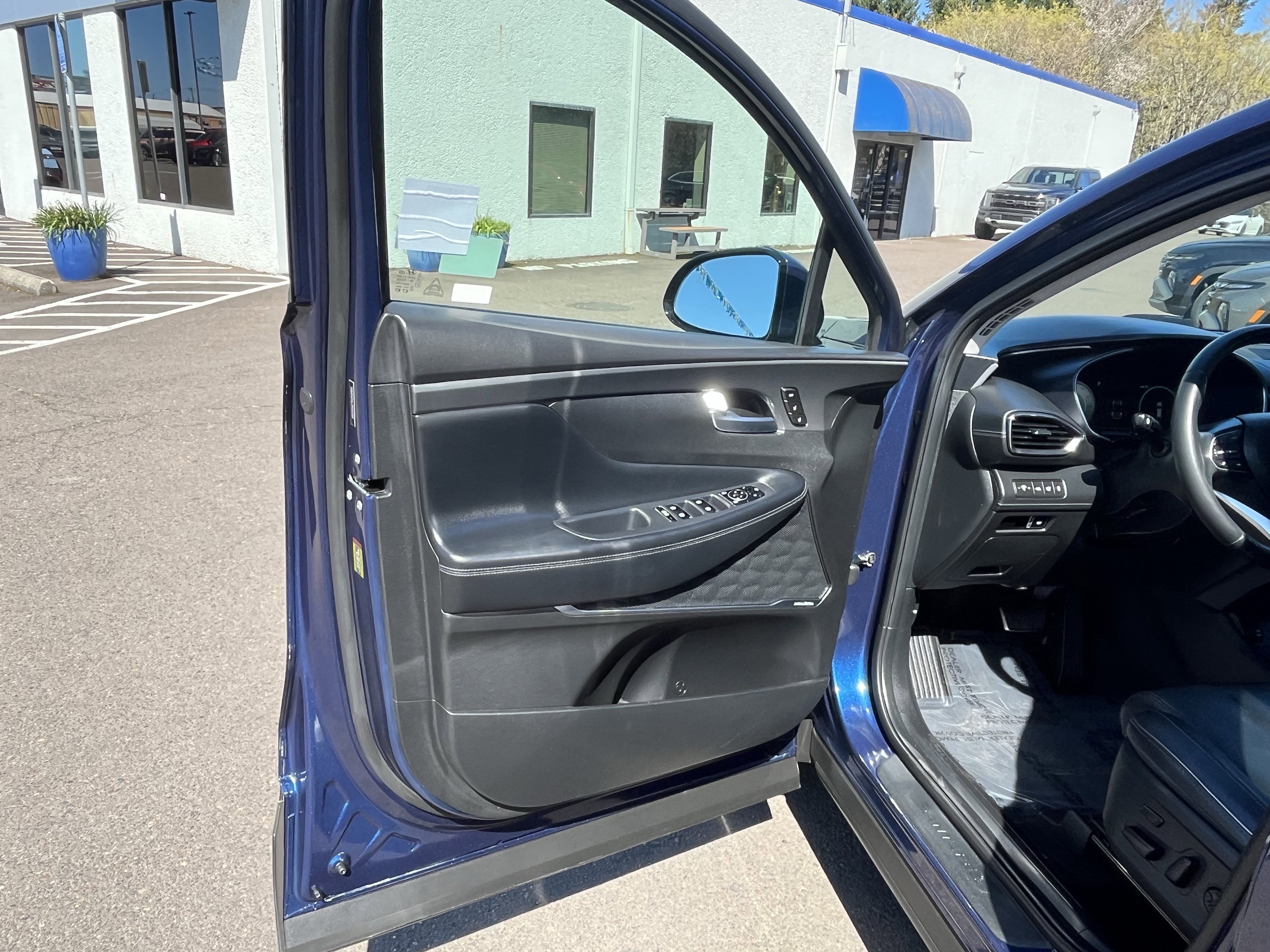 Certified 2023 Hyundai Santa Fe Limited image 16