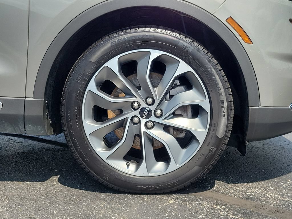 Certified 2023 Lincoln Nautilus Reserve AWD/4WD image 9