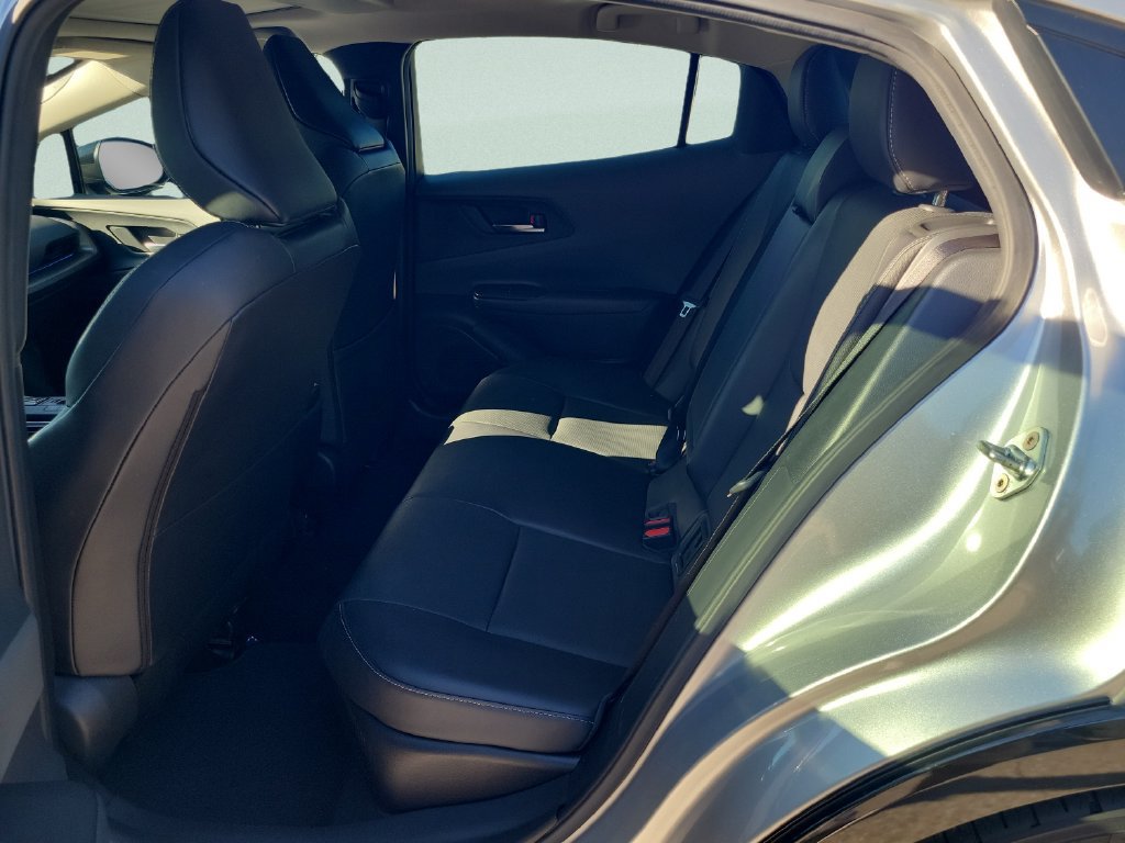 Used 2024 Toyota Prius XLE FWD image 10