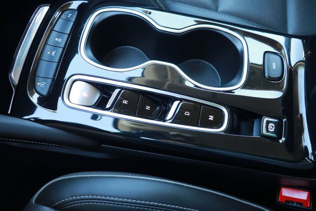 Used 2023 Buick Envision Essence image 16