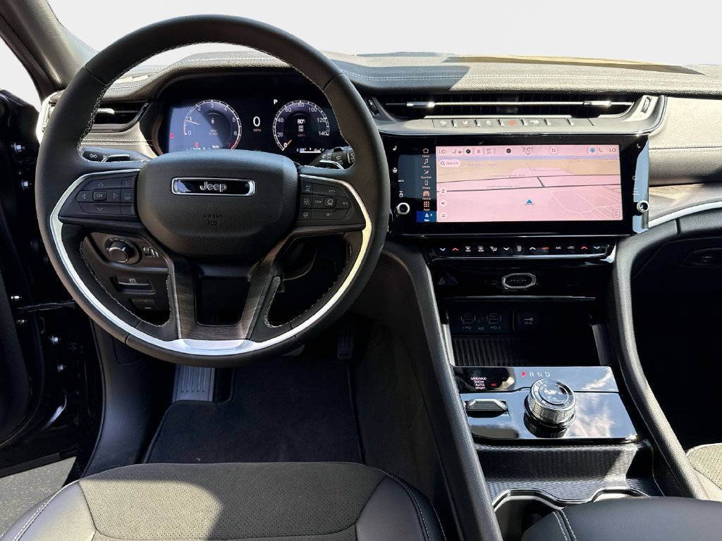New 2027 Jeep Grand Cherokee Altitude AWD/4WD image 17