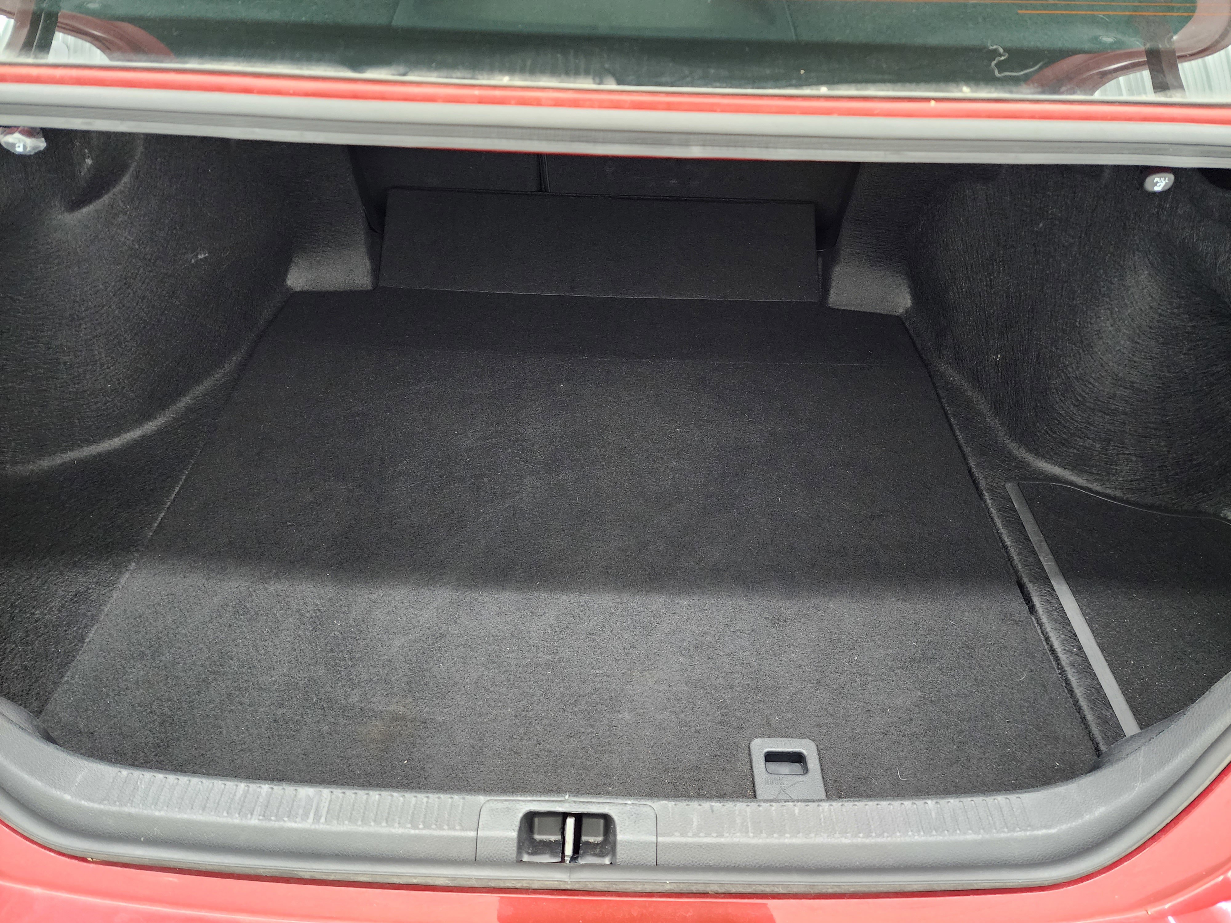 Used 2025 Toyota Camry SE image 28