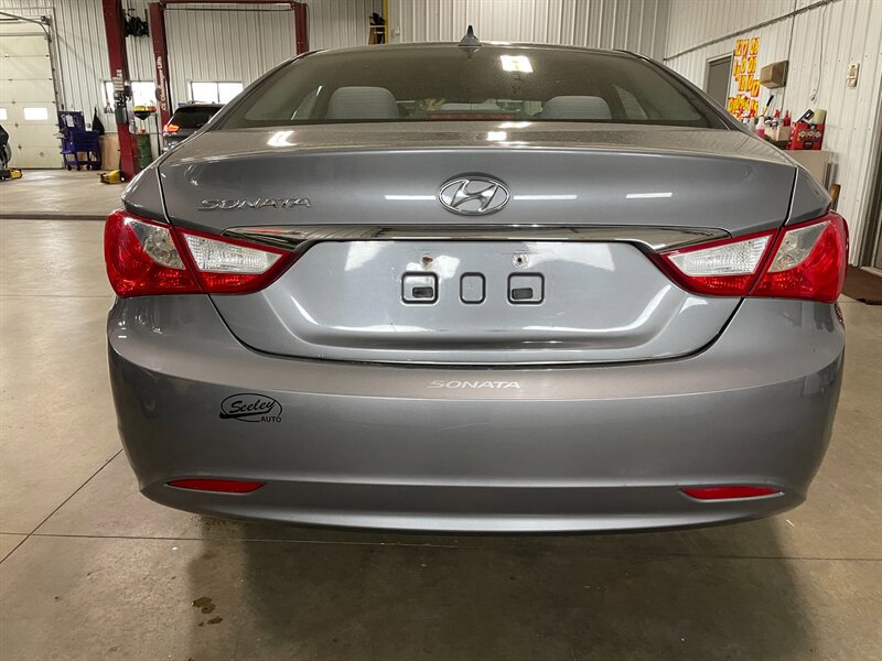 Used 2013 Hyundai Sonata GLS w/ Popular Equipment Pkg FWD image 7
