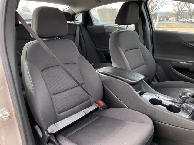 Used 2023 Chevrolet Malibu LT image 9