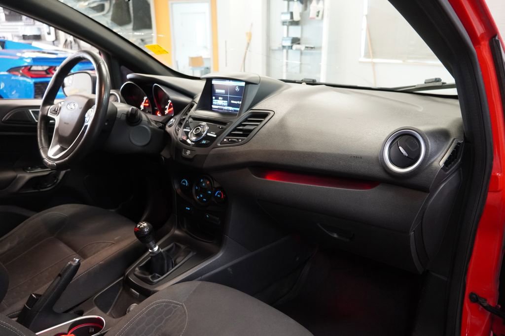 Used 2014 Ford Fiesta ST image 35