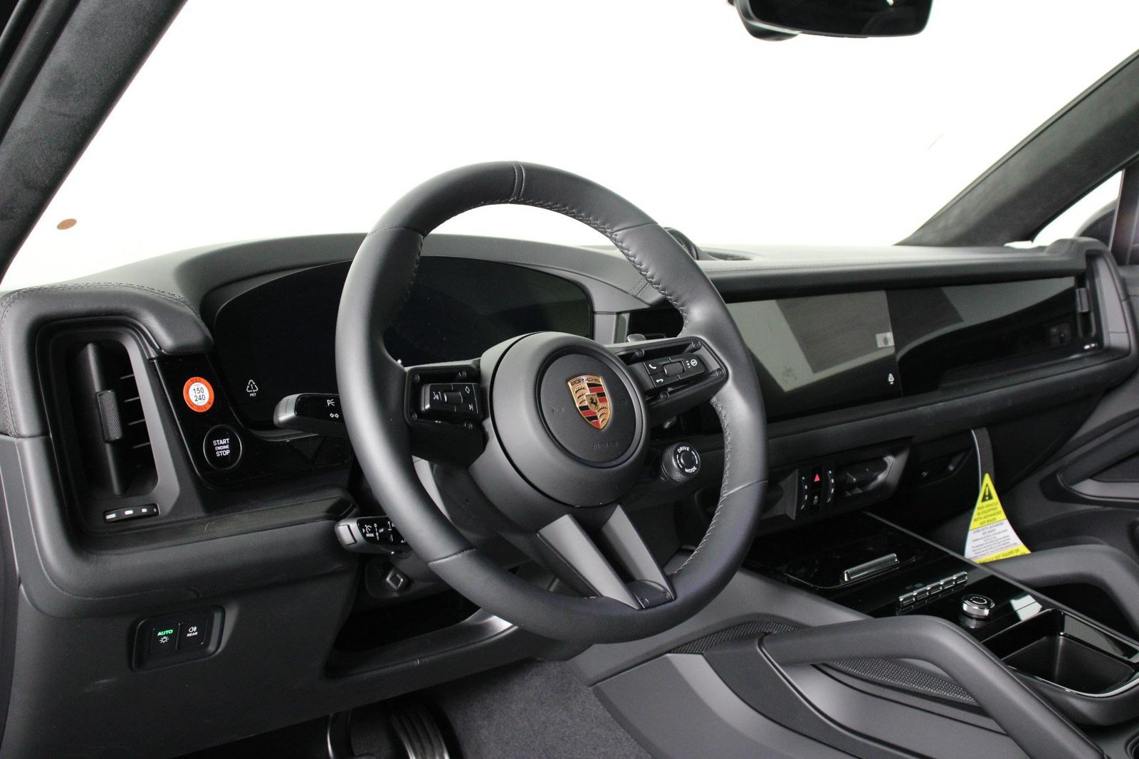 New 2026 Porsche Cayenne GTS AWD/4WD image 4