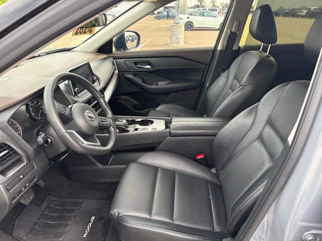 Certified 2023 Nissan Rogue SV w/ SV Premium B Package FWD image 9