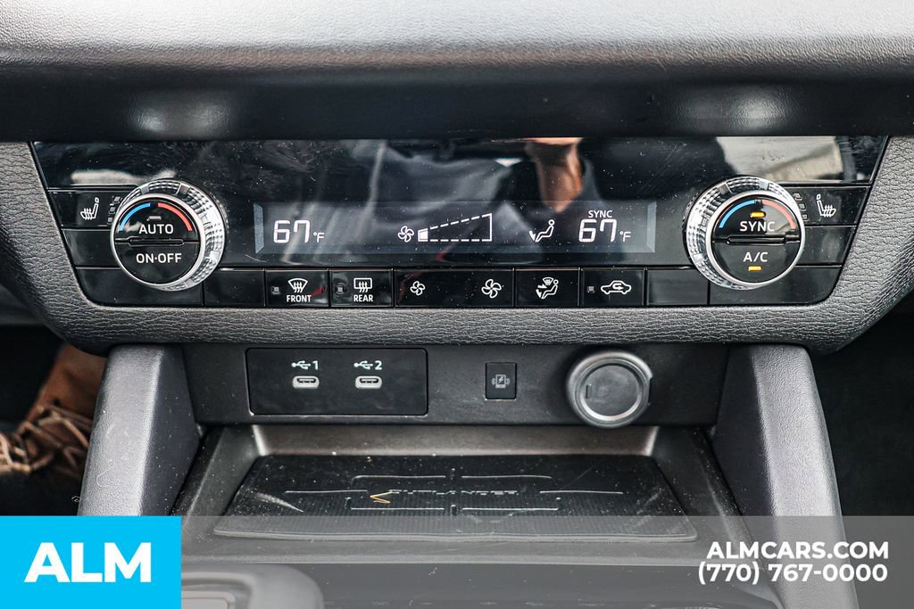 Used 2025 Mitsubishi Outlander SE image 46