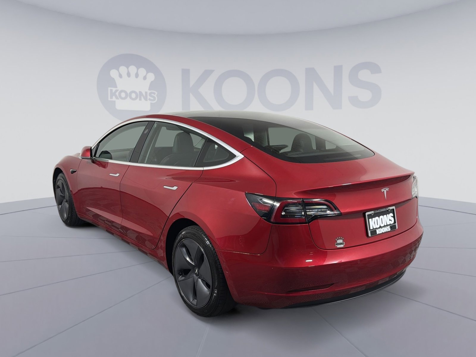 Used 2020 Tesla Model 3 Standard Range Plus image 4