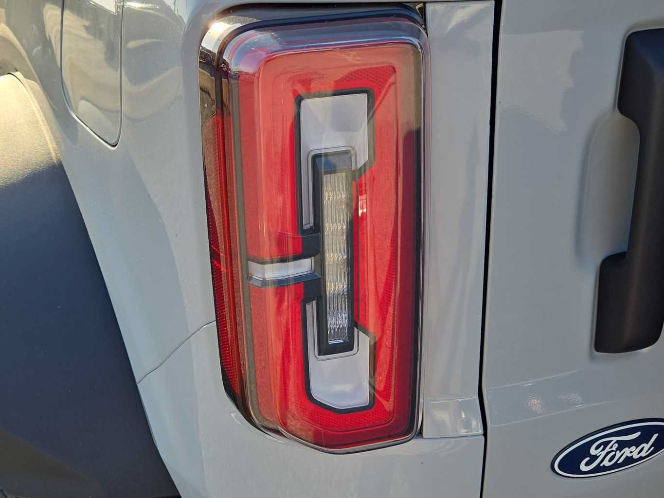 New 2026 Ford Bronco Outer Banks w/ Sasquatch Package AWD/4WD image 16