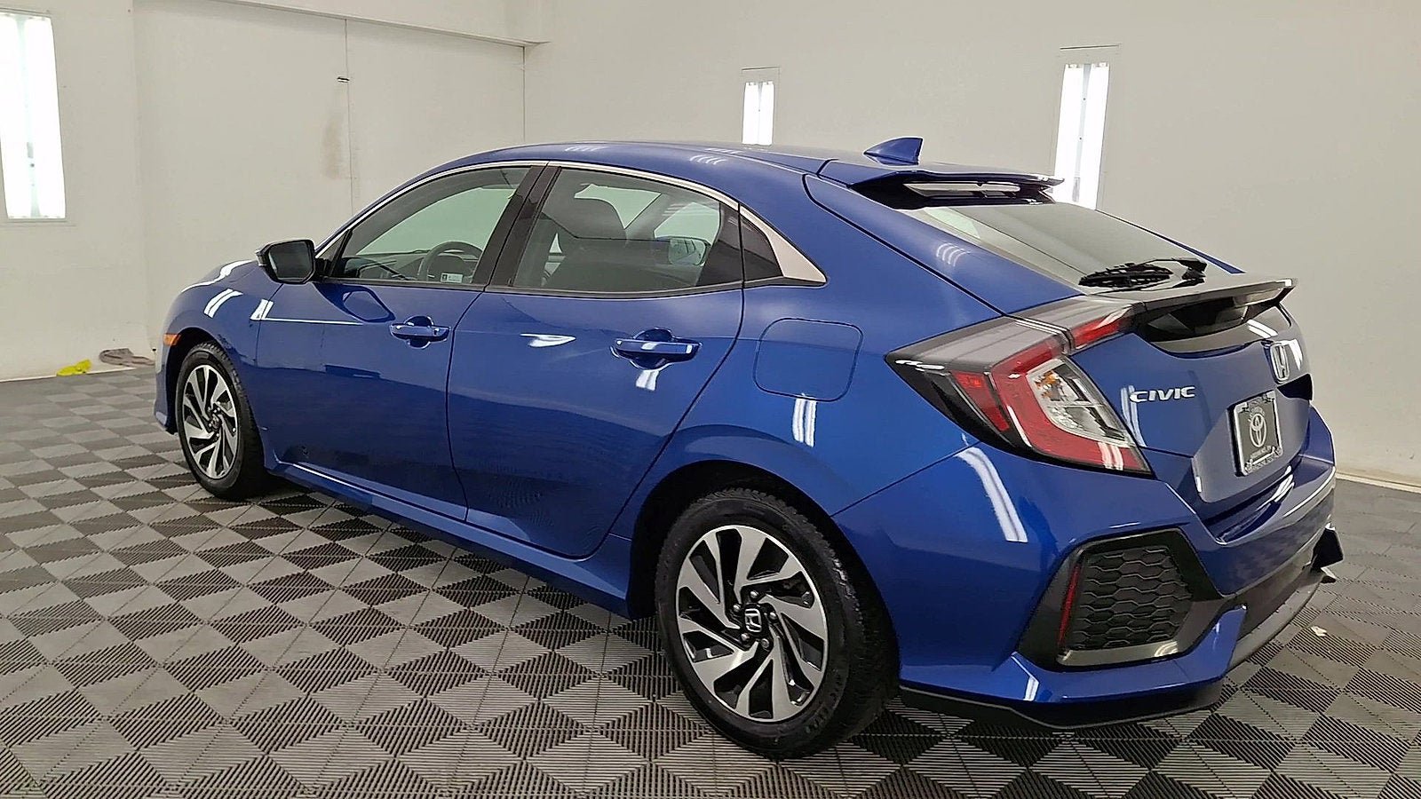 Used 2019 Honda Civic LX image 2