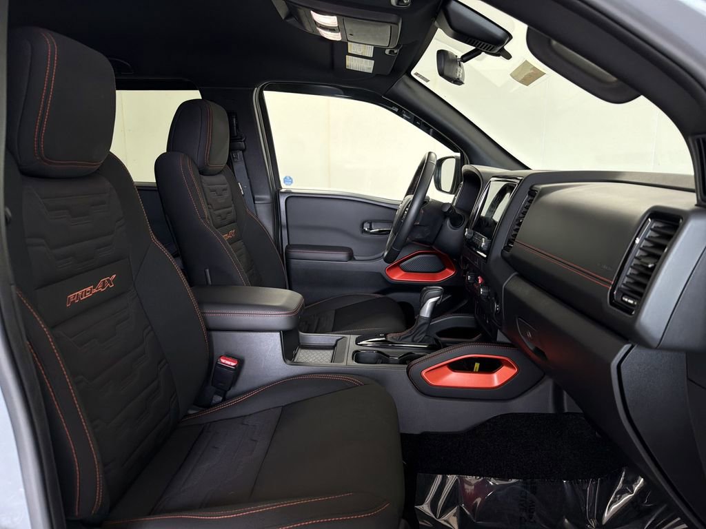 Certified 2024 Nissan Frontier PRO-4X w/ Off-Road Protection Package image 18