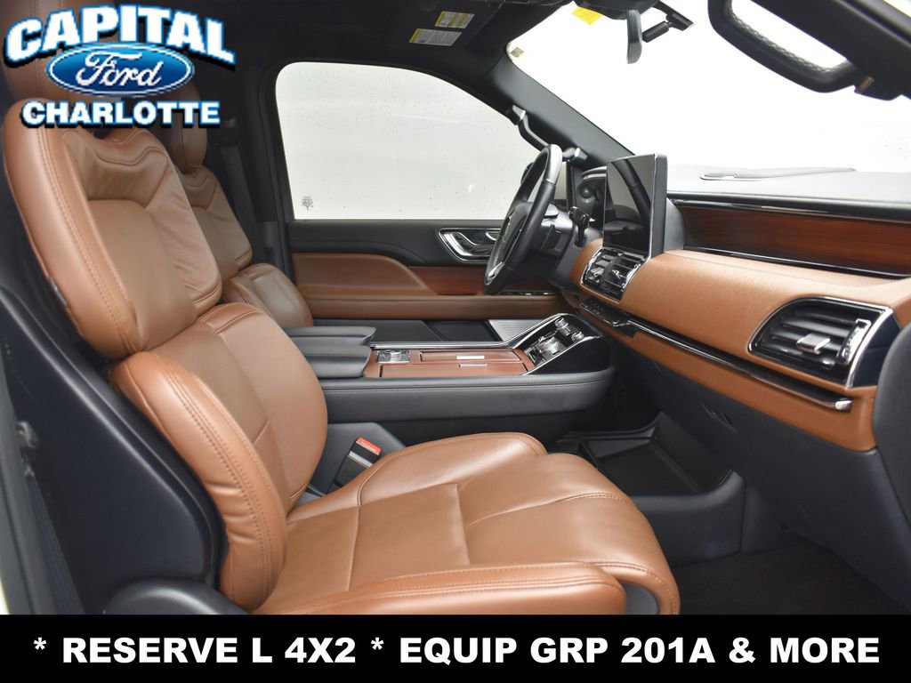 Used 2023 Lincoln Navigator L Reserve image 13