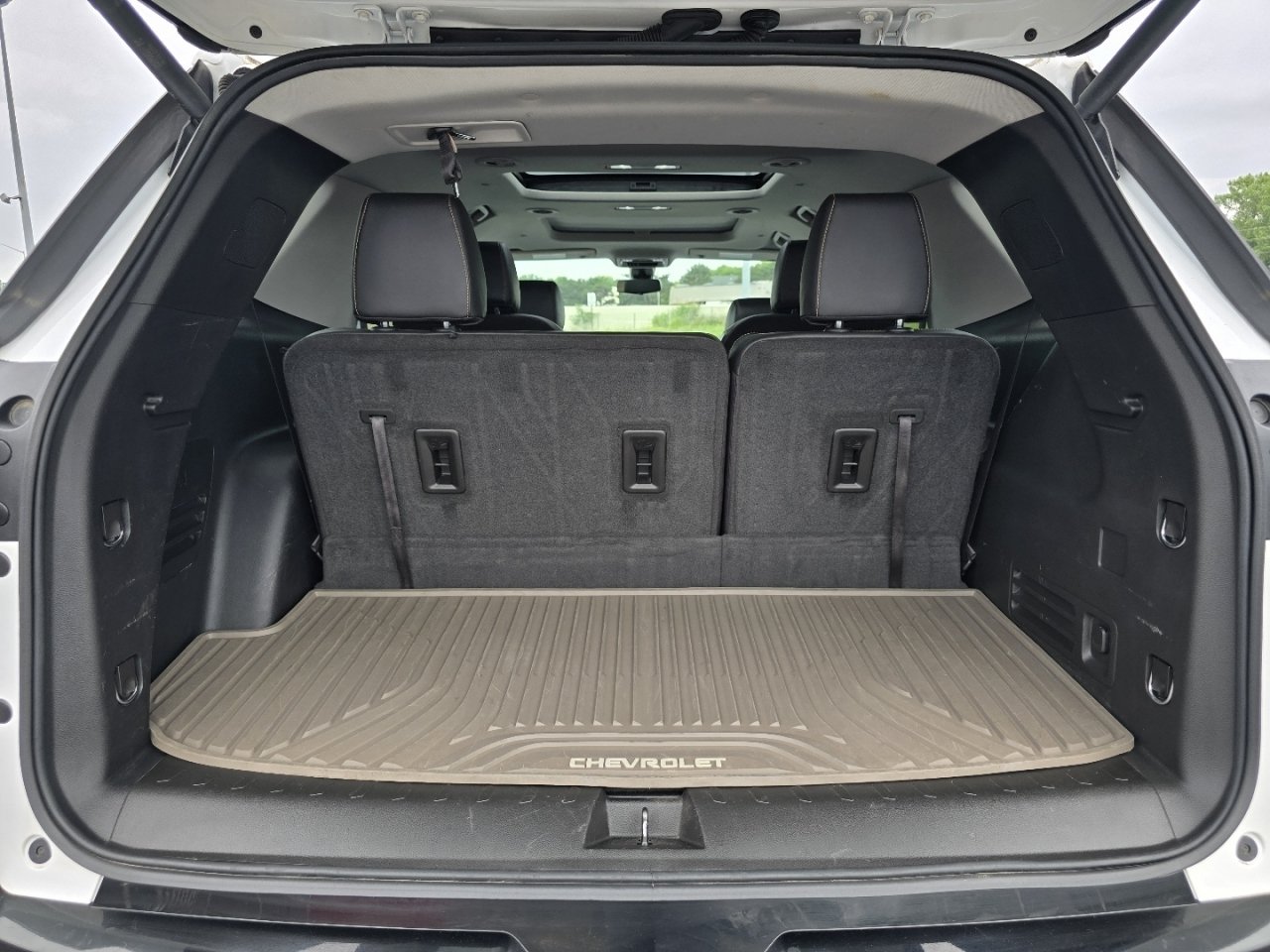 Used 2021 Chevrolet Traverse Premier w/ Redline Edition AWD/4WD image 20