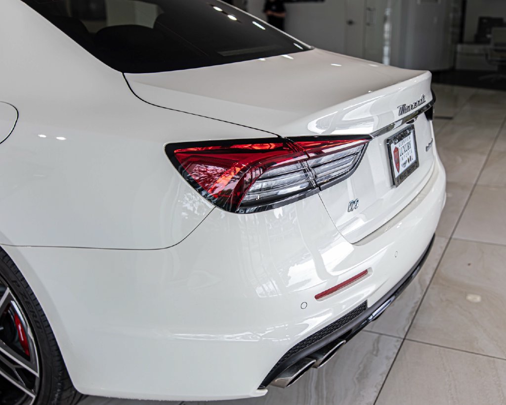 Used 2023 Maserati Quattroporte Modena Q4 AWD/4WD image 14