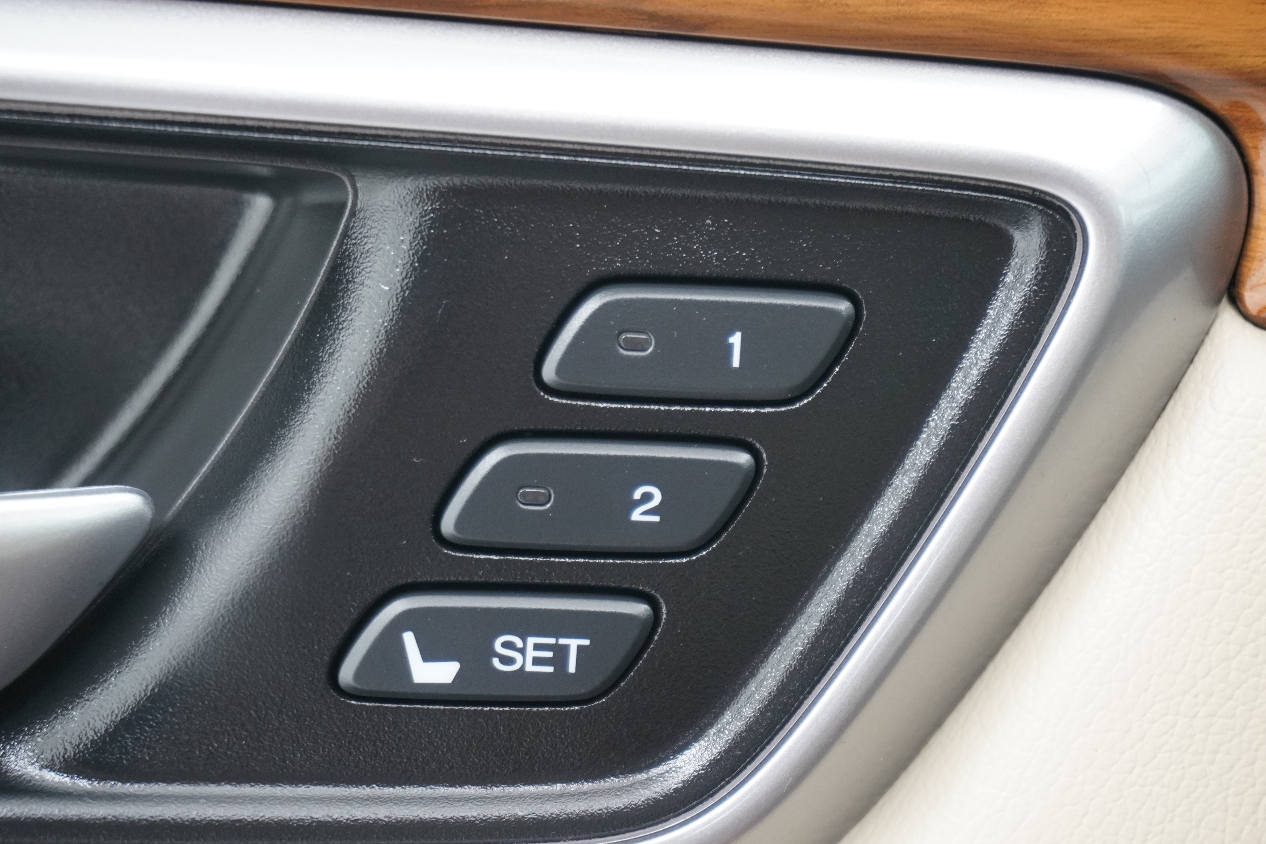 Used 2019 Honda CR-V EX-L image 16