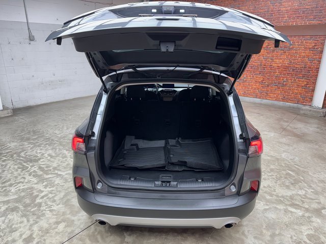 Used 2022 Ford Escape SE image 26