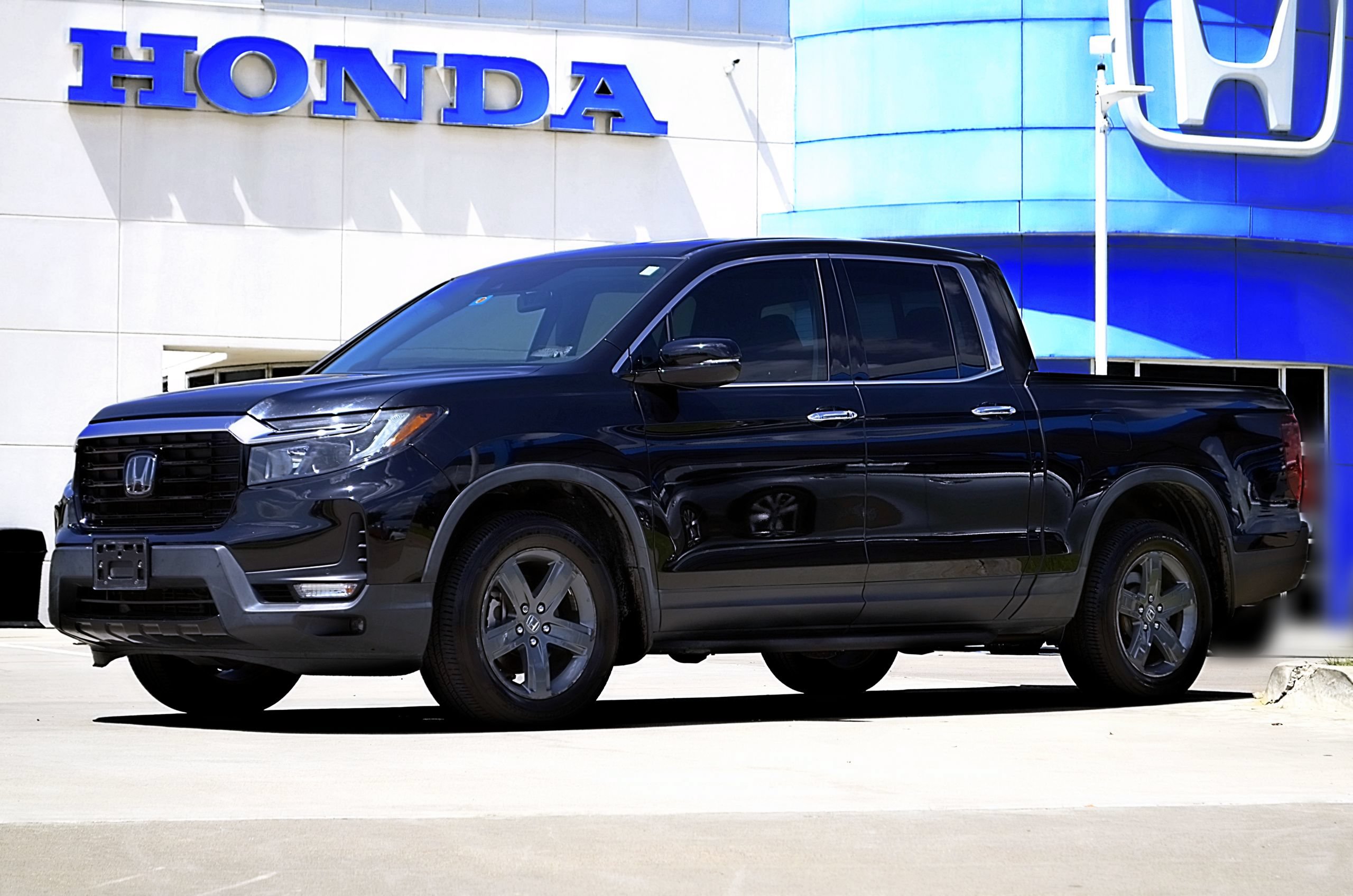 Used 2022 Honda Ridgeline RTL-E image 1