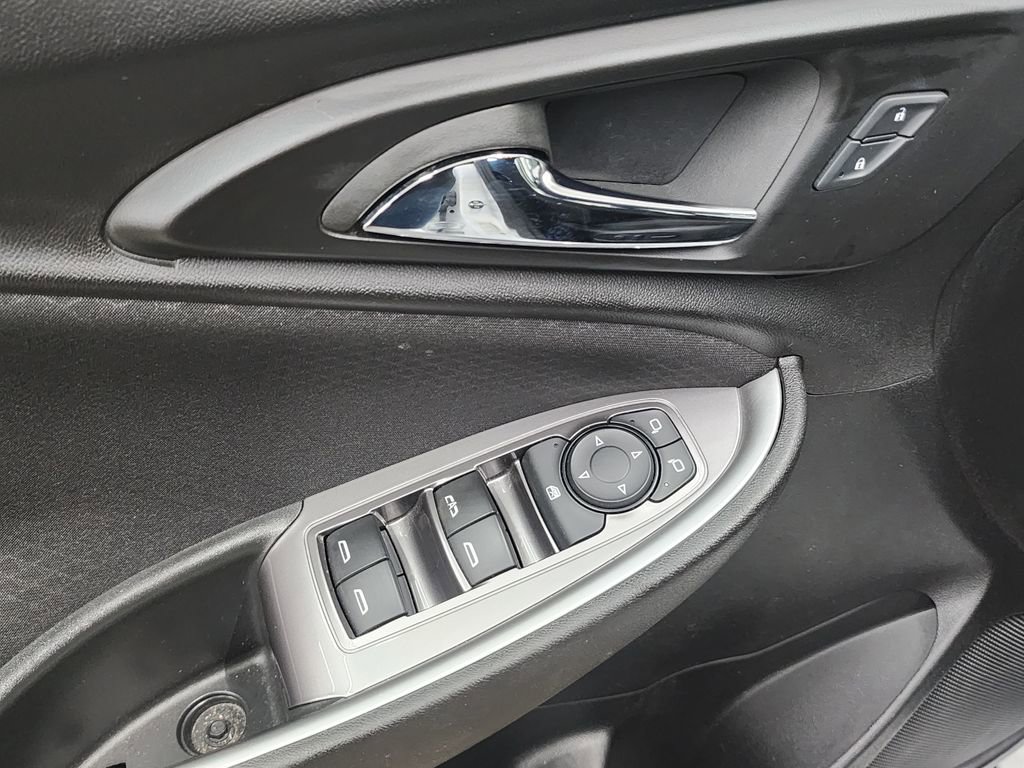 Used 2024 Chevrolet Malibu LT FWD image 10