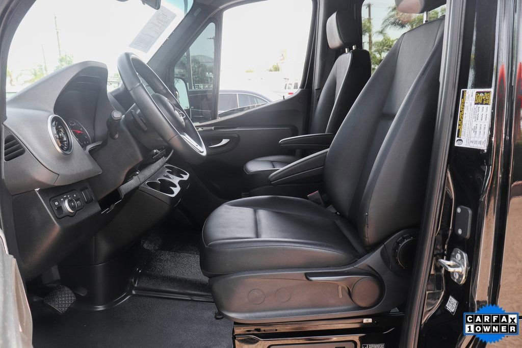 Used 2023 Mercedes-Benz Sprinter 2500 image 16